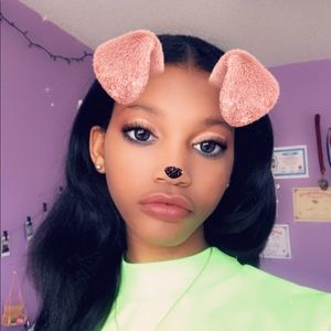 Meet your Posher, Nadia